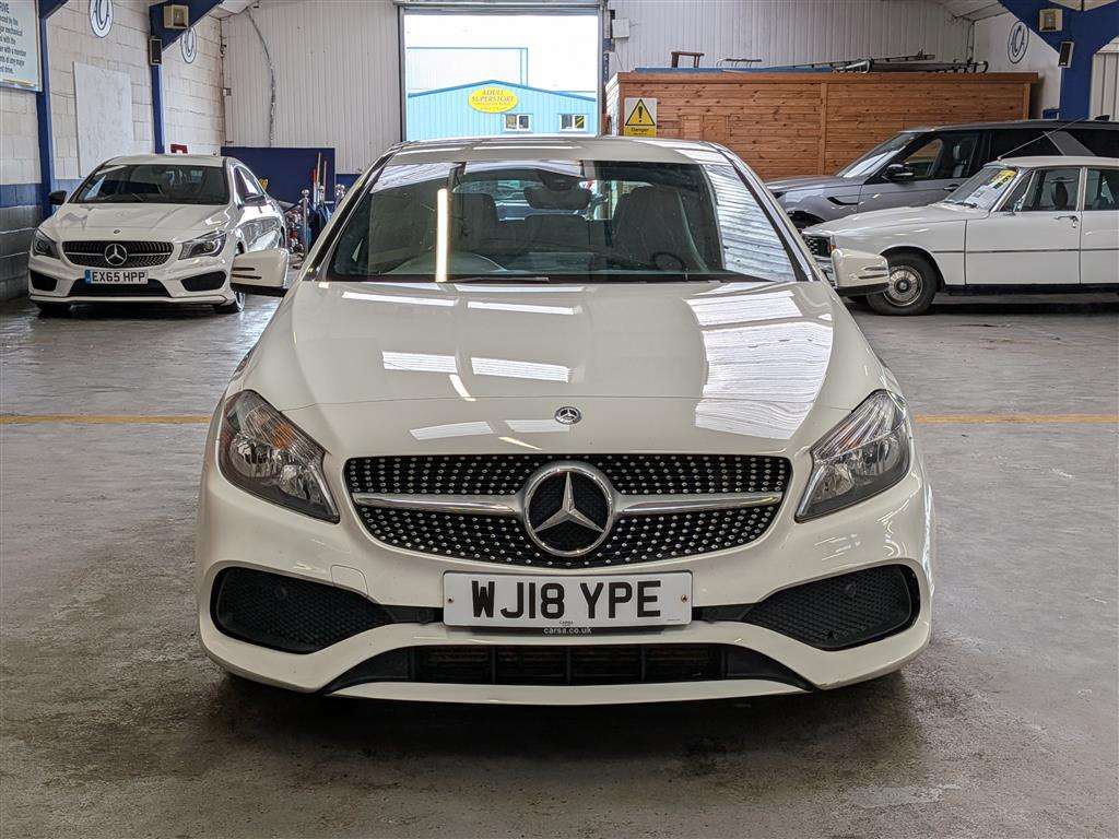 <p>2018 MERCEDES-BENZ A 160 AMG LINE</p>