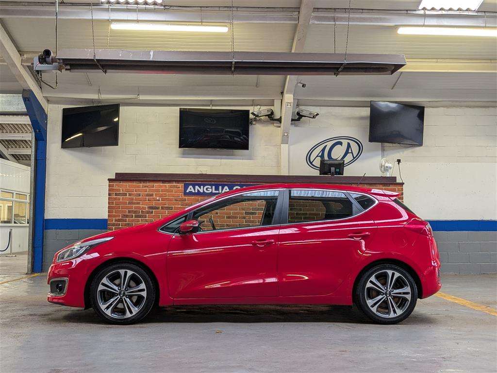<p>2016 KIA CEED 4 TECH ISG CRDI</p>