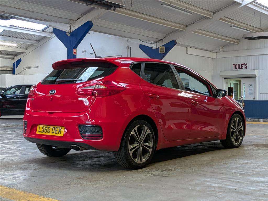 <p>2016 KIA CEED 4 TECH ISG CRDI</p>