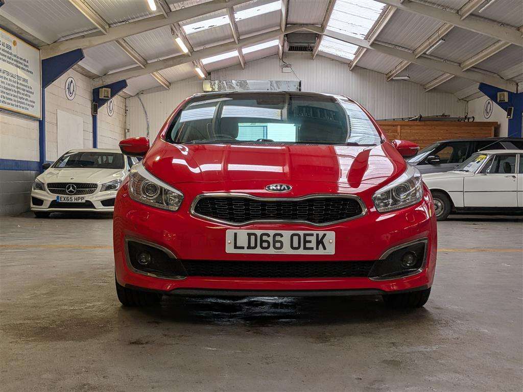 <p>2016 KIA CEED 4 TECH ISG CRDI</p>