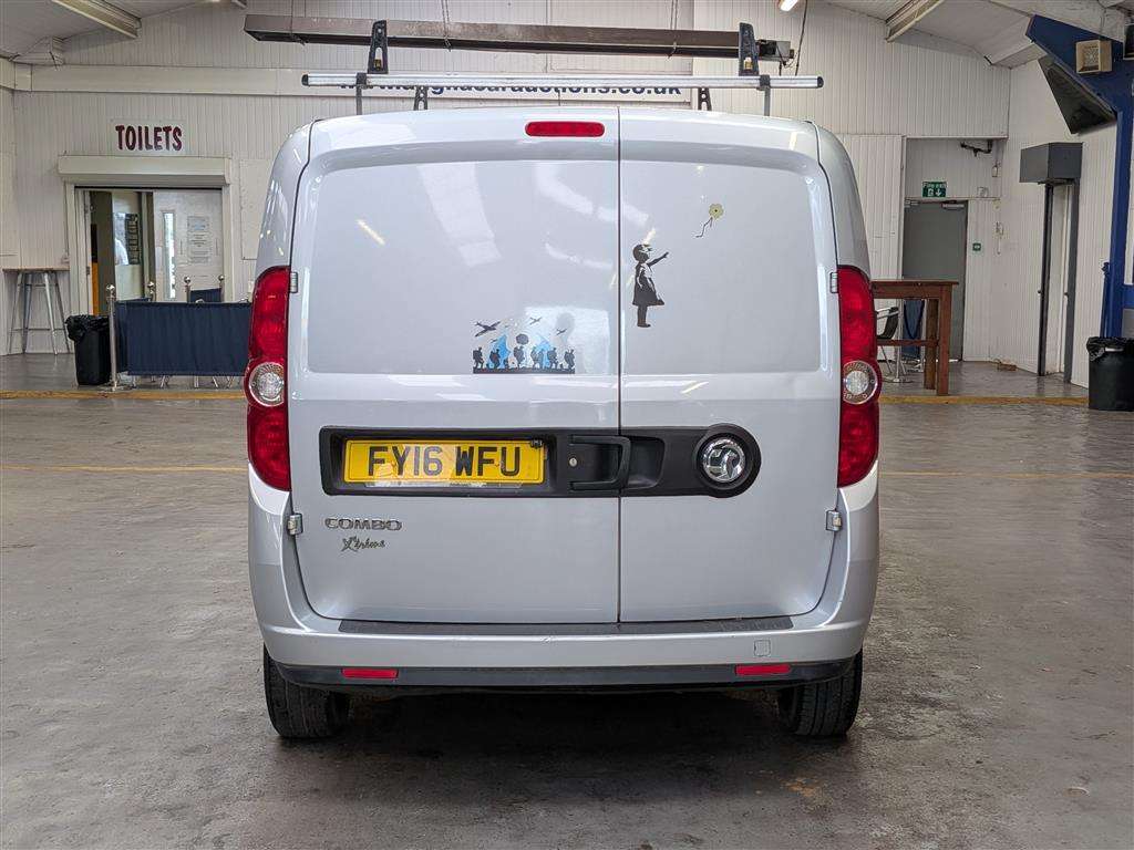 <p>2016 VAUXHALL COMBO 2000 L1H1 CDTI SPOR</p>