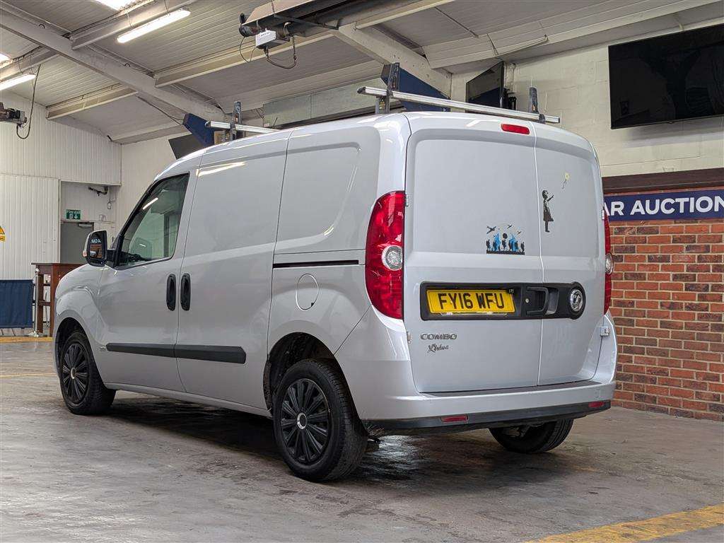 <p>2016 VAUXHALL COMBO 2000 L1H1 CDTI SPOR</p>