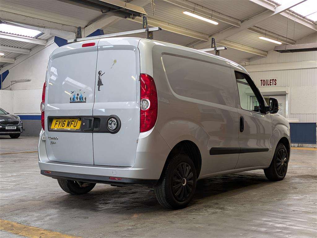 <p>2016 VAUXHALL COMBO 2000 L1H1 CDTI SPOR</p>