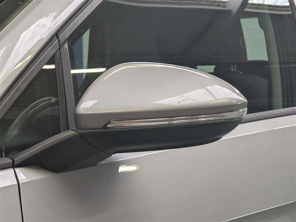 <p>2018 VOLKSWAGEN GOLF SE NAVIGATION TDI BM</p>
