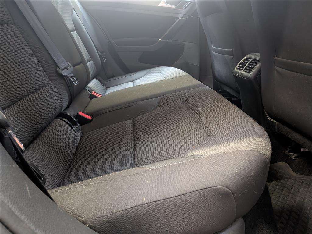<p>2018 VOLKSWAGEN GOLF SE NAVIGATION TDI BM</p>