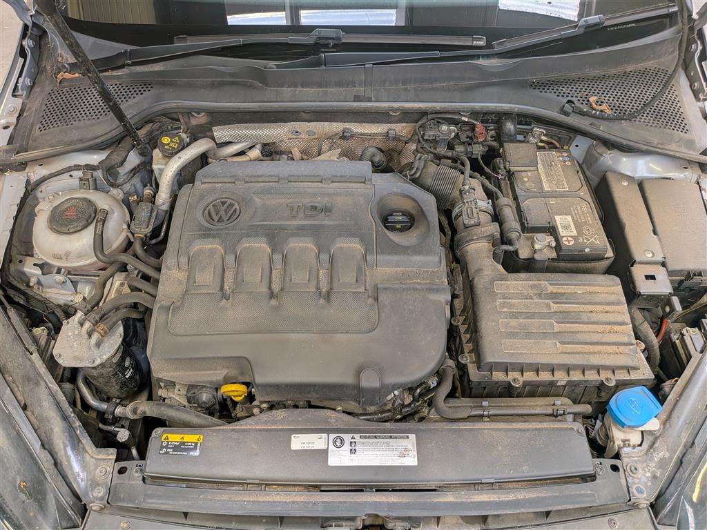 <p>2018 VOLKSWAGEN GOLF SE NAVIGATION TDI BM</p>