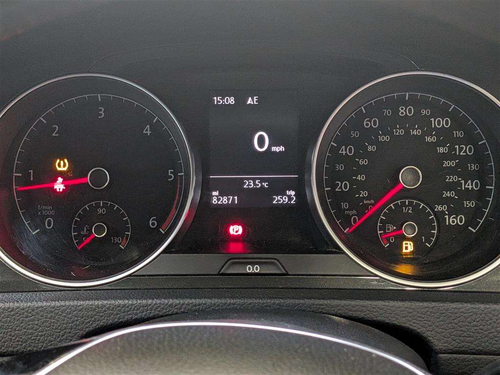 <p>2018 VOLKSWAGEN GOLF SE NAVIGATION TDI BM</p>