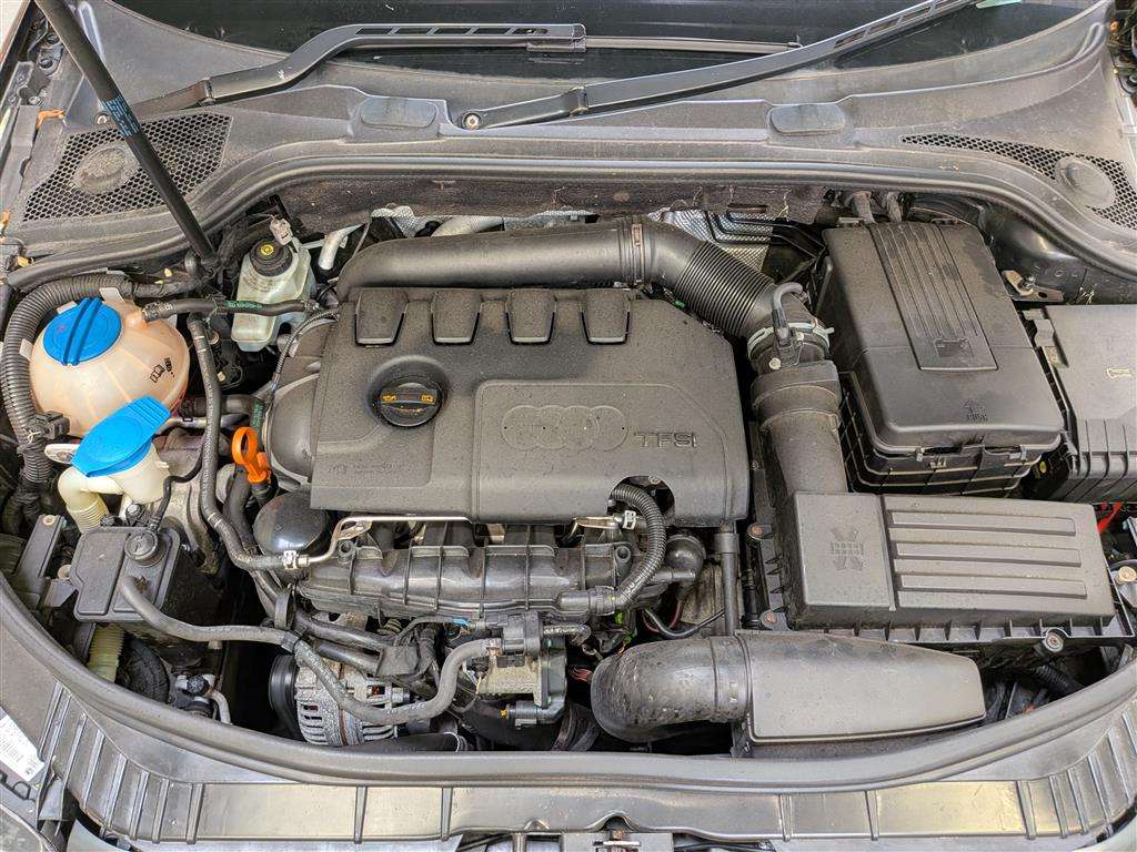 <p>2009 AUDI A3 S LINE TFSI 197 S-A</p>