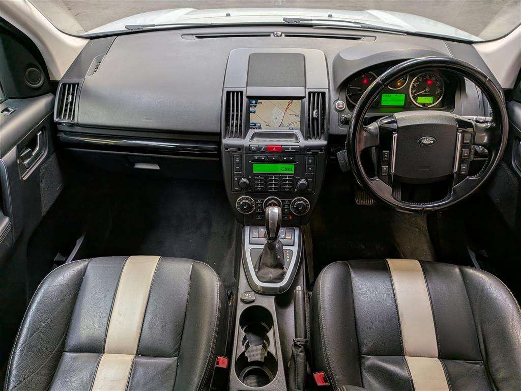 <p>2011 LAND ROVER FREELANDER SPORT LE SD4 A</p>
