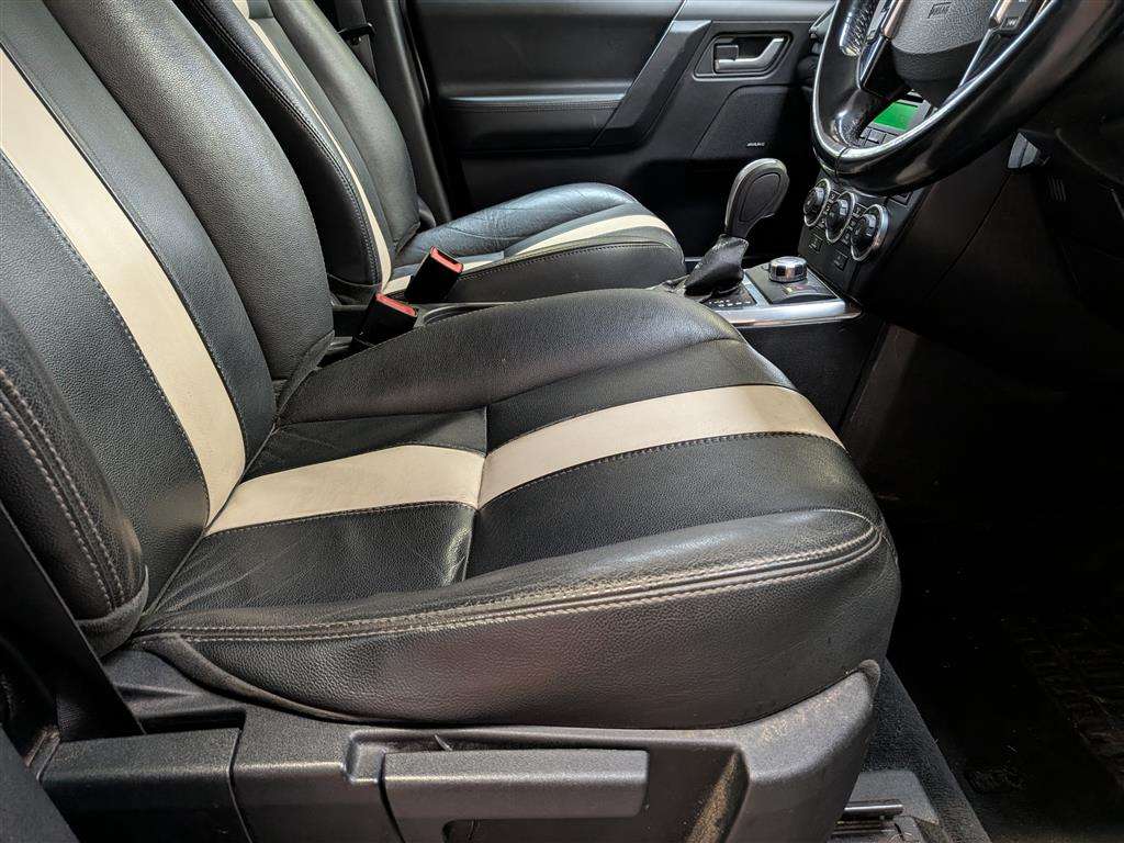 <p>2011 LAND ROVER FREELANDER SPORT LE SD4 A</p>