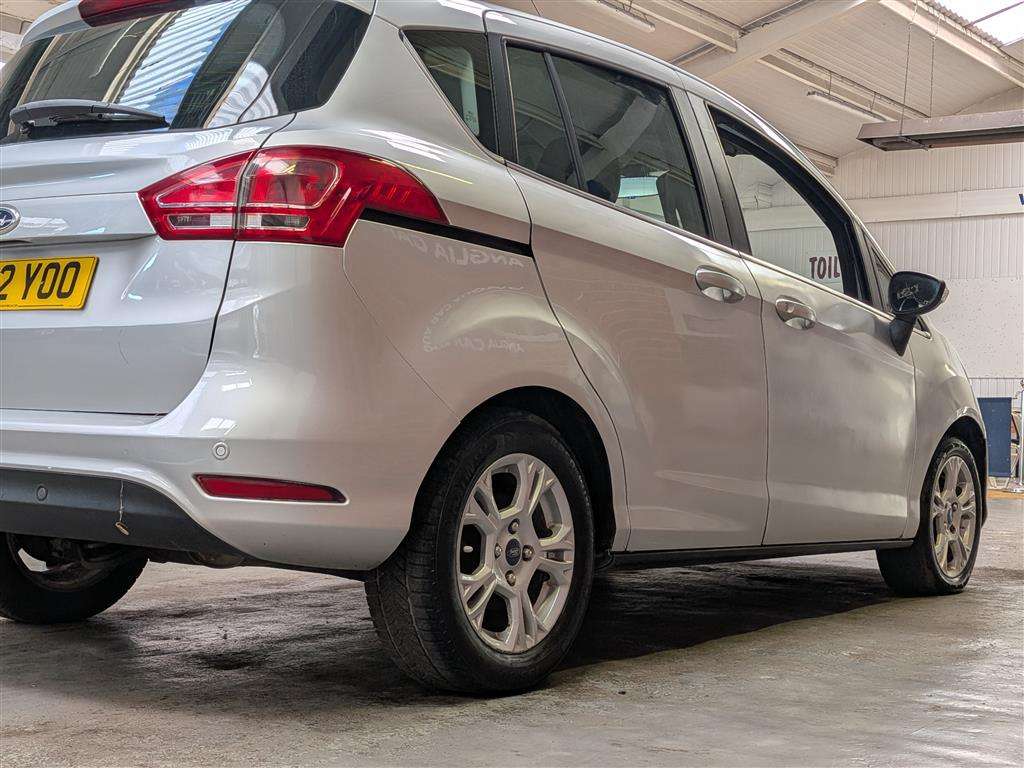 <p>2012 FORD B-MAX ZETEC AUTO</p>