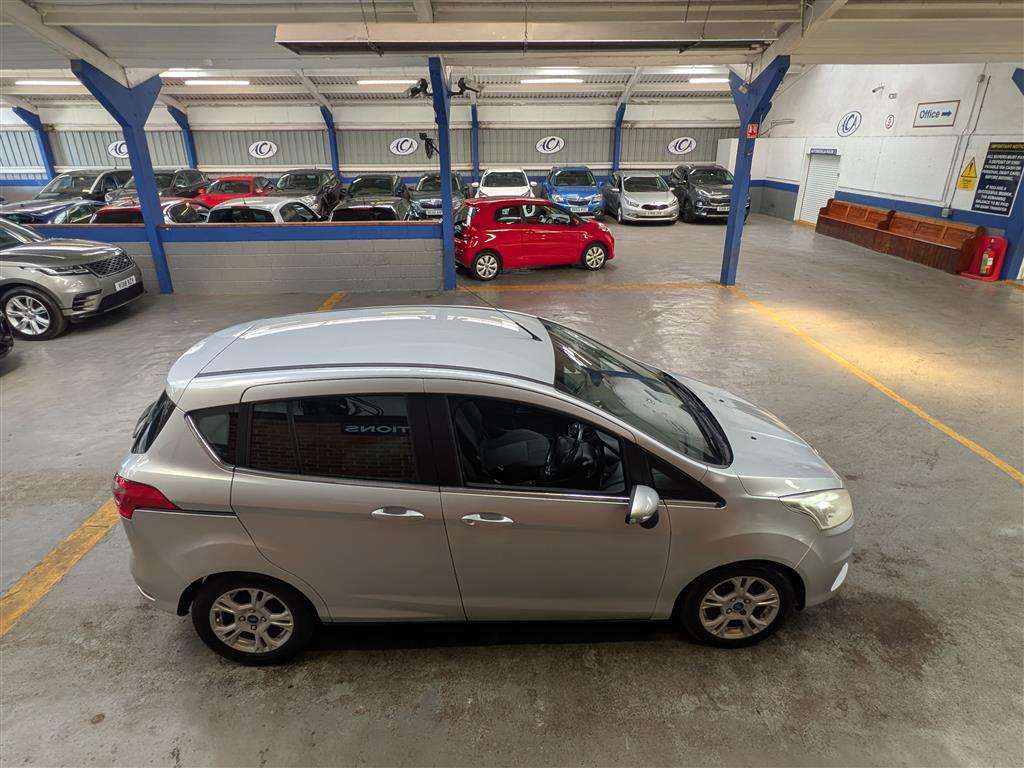 <p>2012 FORD B-MAX ZETEC AUTO</p>