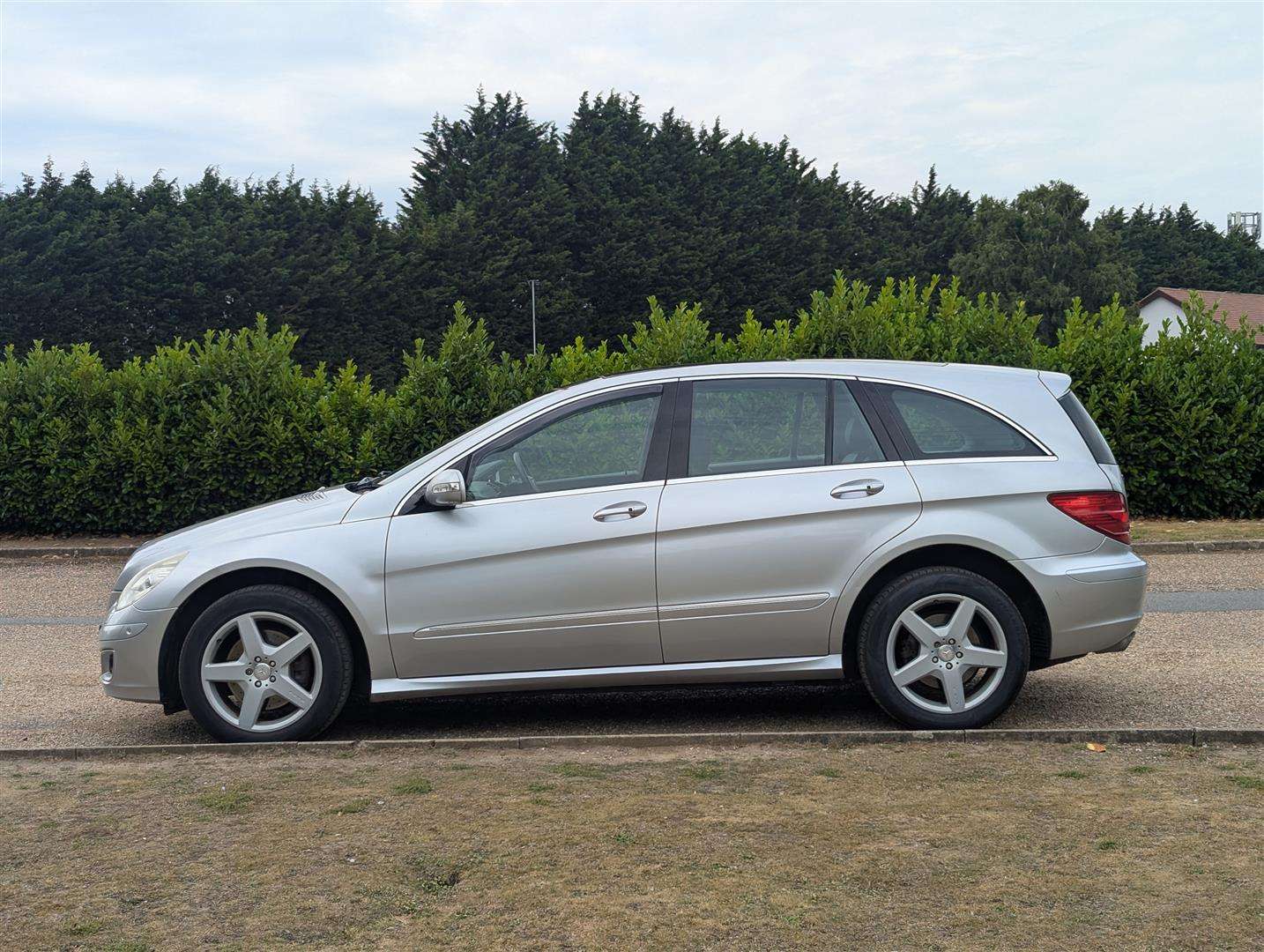 <p>2006 MERCEDES R500 SE A</p>