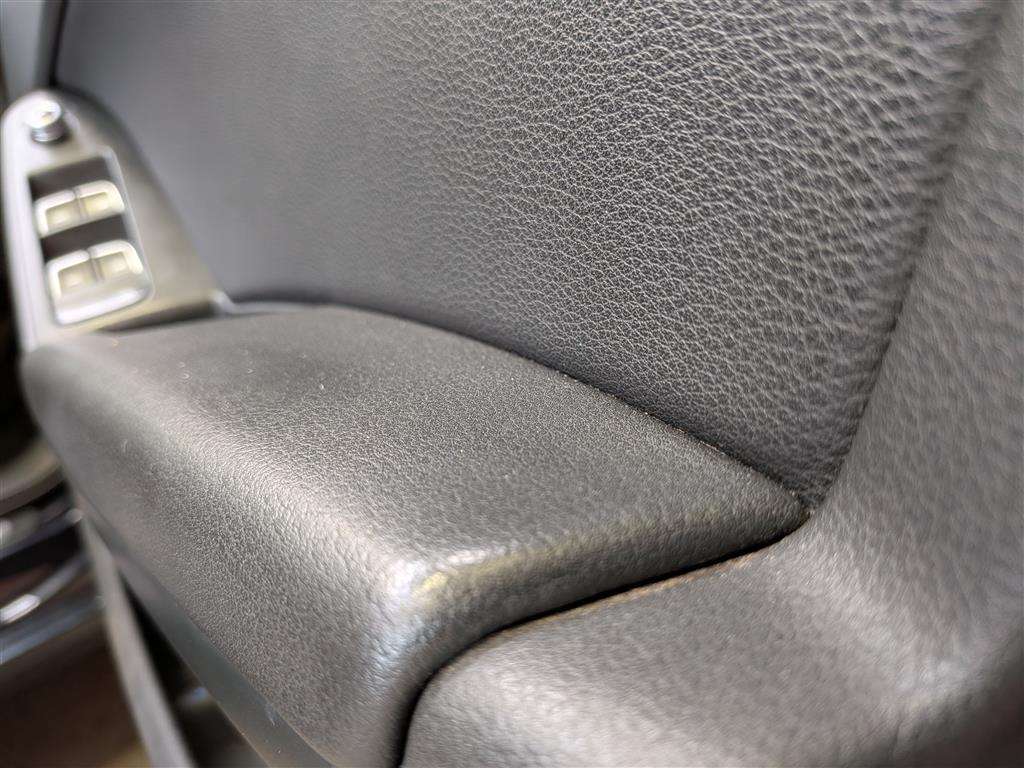 <p>2015 AUDI A4 TECHNIK TDI QUATTRO</p>