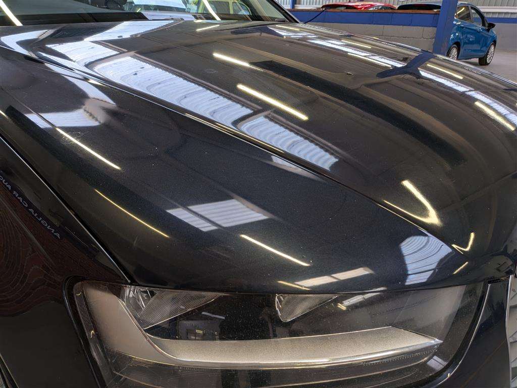 <p>2015 AUDI A4 TECHNIK TDI QUATTRO</p>