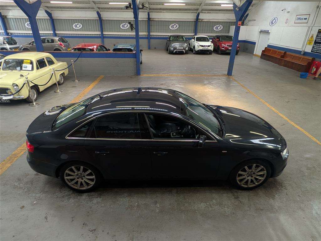 <p>2015 AUDI A4 TECHNIK TDI QUATTRO</p>