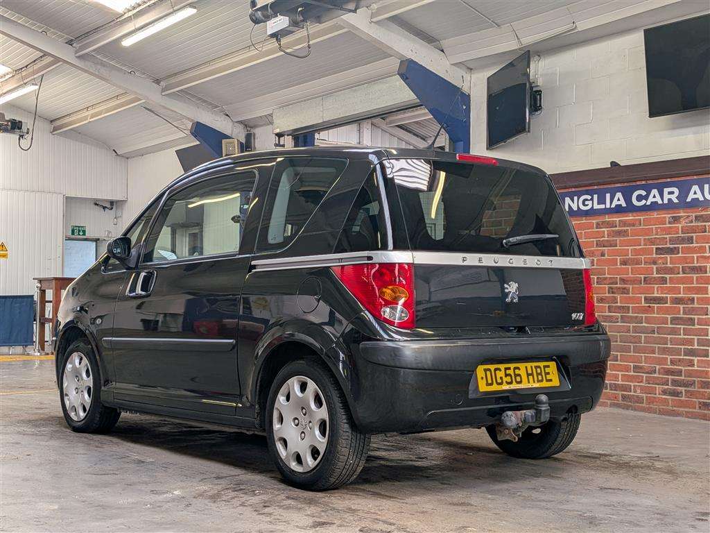 <p>2006 PEUGEOT 1007 DOLCE SEMI-AUTO</p>