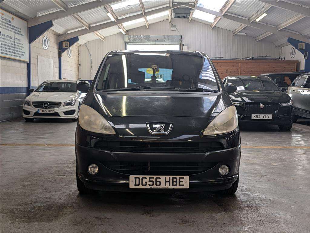 <p>2006 PEUGEOT 1007 DOLCE SEMI-AUTO</p>
