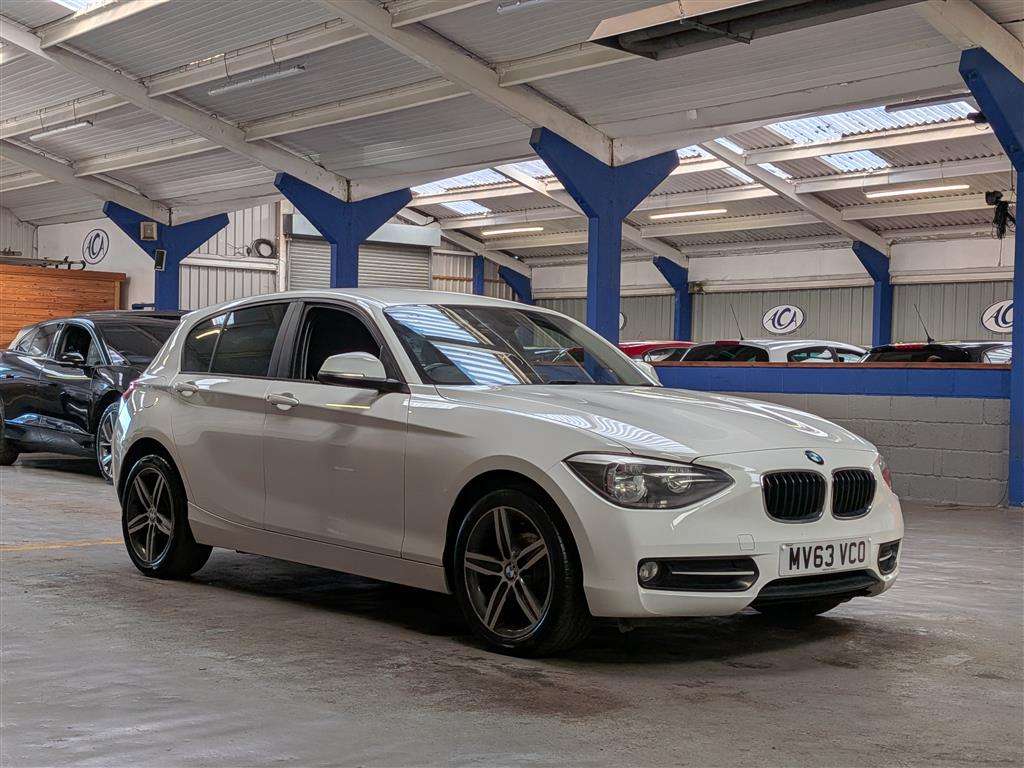 <p>2013 BMW 116D SPORT</p>