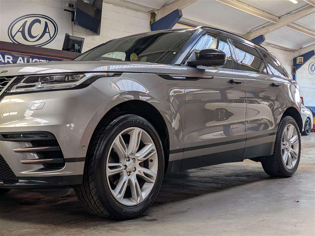 <p>2018 LAND ROVER R ROVER VELAR R-DYN SE D1</p>