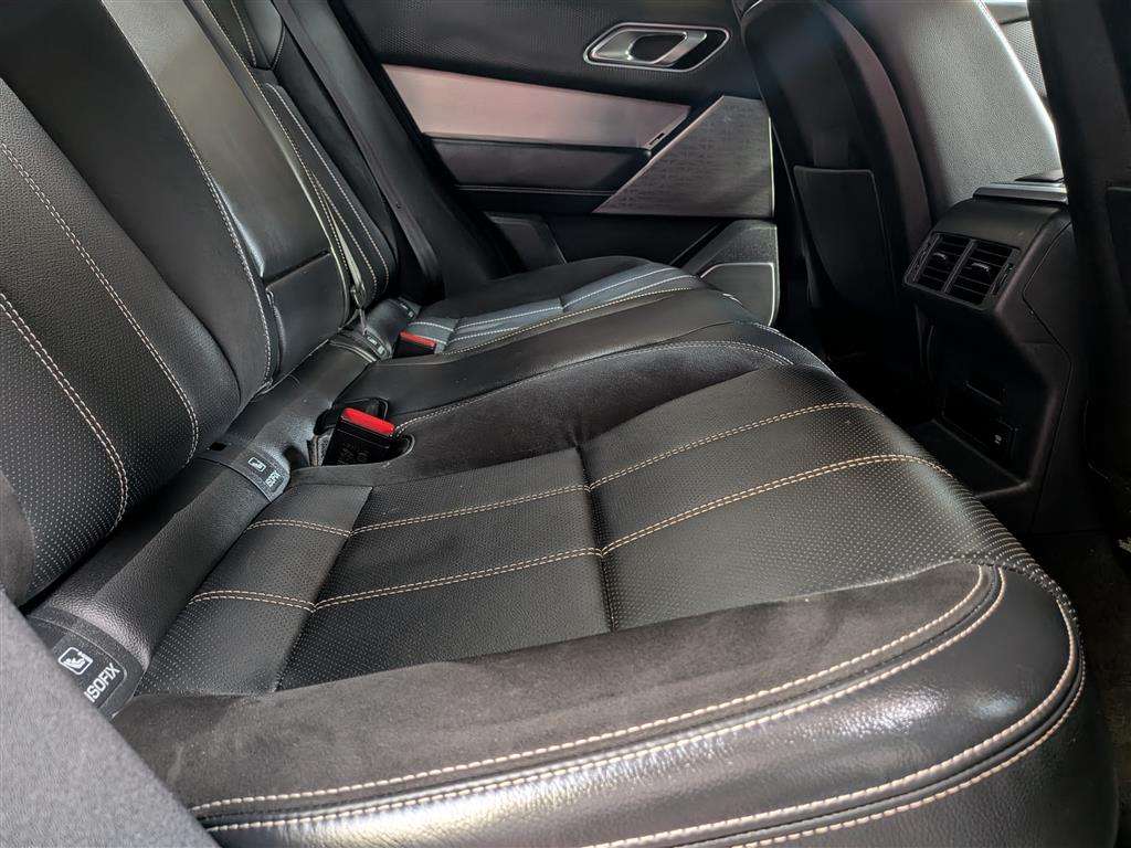 <p>2018 LAND ROVER R ROVER VELAR R-DYN SE D1</p>