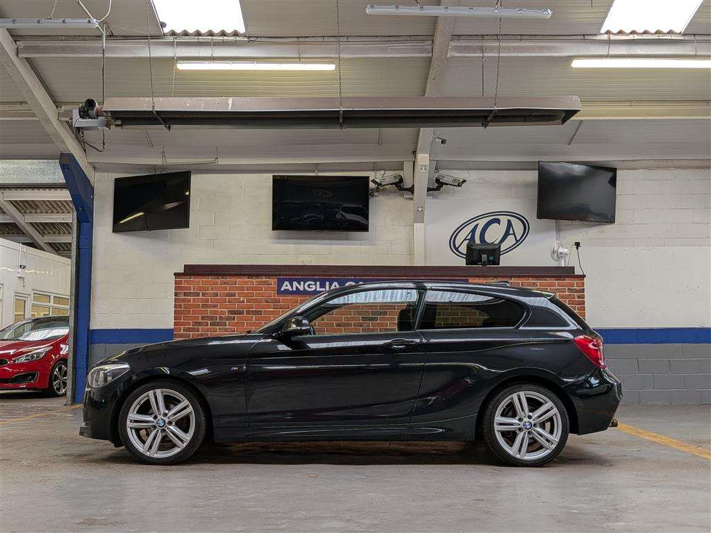 <p>2015 BMW 120D M SPORT AUTO</p>