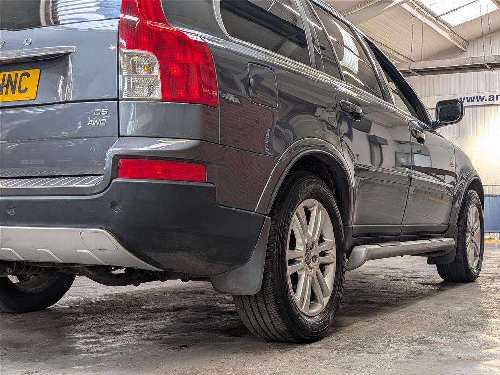<p>2009 VOLVO XC90 SE PREMIUM AWD D5 A</p>