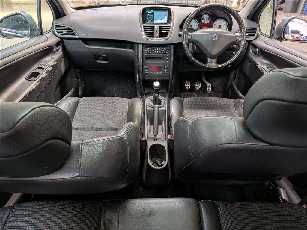 <p>2006 PEUGEOT 207 GT</p>