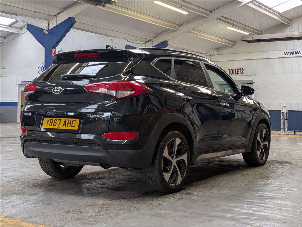 <p>2017 HYUNDAI TUCSON PREM SE BDR 2WD CR</p>