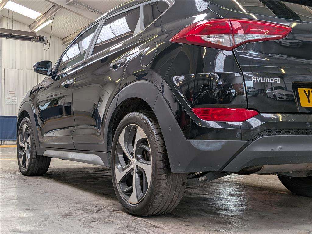 <p>2017 HYUNDAI TUCSON PREM SE BDR 2WD CR</p>