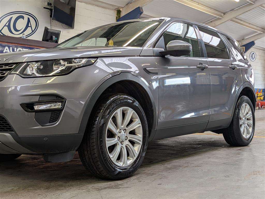 <p>2015 LAND ROVER DISCOVERY SPORT SE TECH T</p>