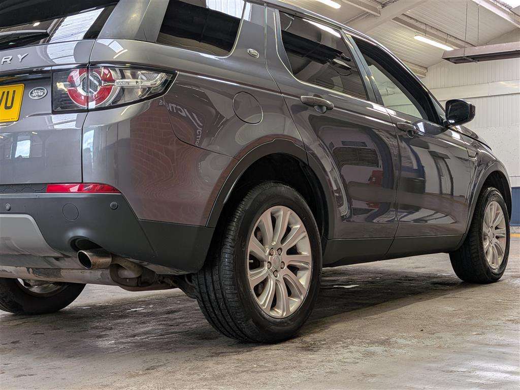 <p>2015 LAND ROVER DISCOVERY SPORT SE TECH T</p>
