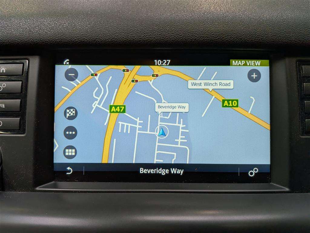 <p>2015 LAND ROVER DISCOVERY SPORT SE TECH T</p>