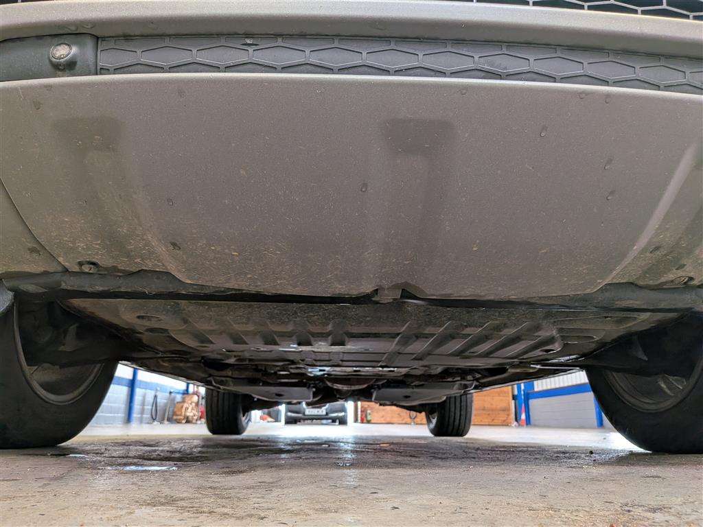 <p>2015 LAND ROVER DISCOVERY SPORT SE TECH T</p>