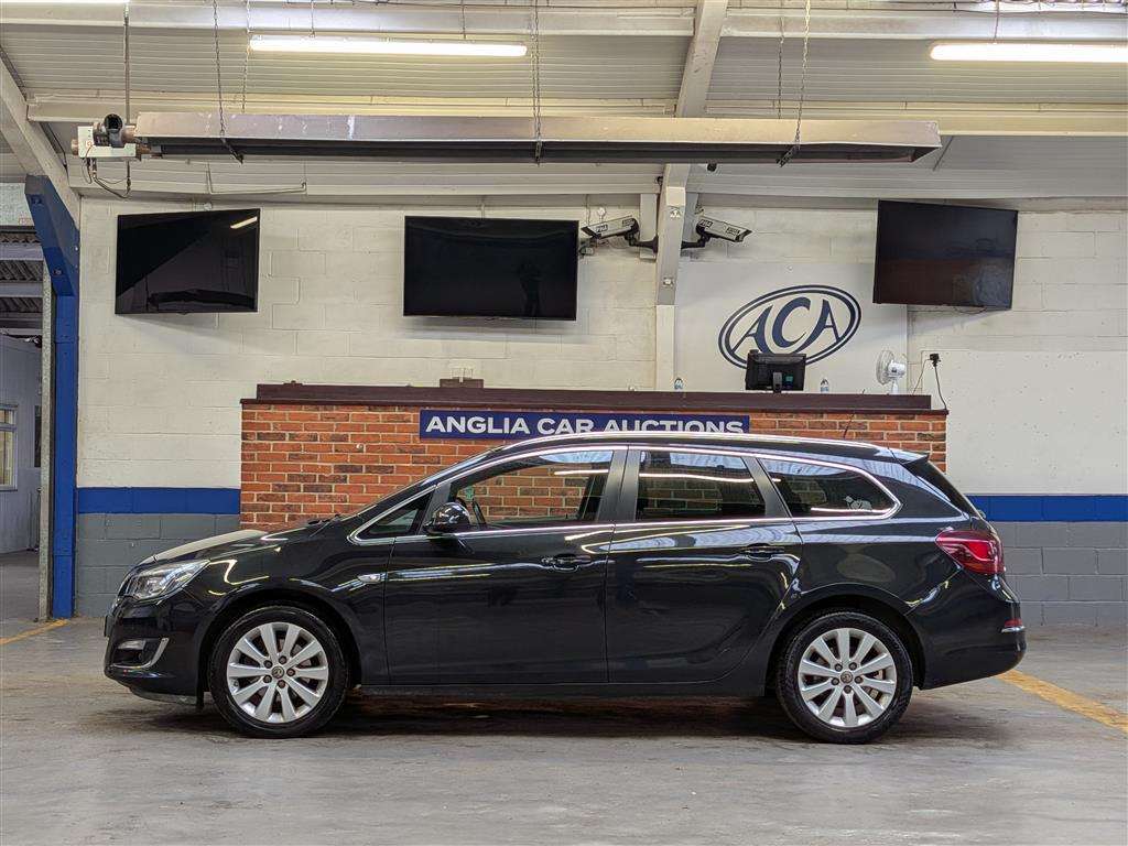 <p>2015 VAUXHALL ASTRA ELITE CDTI ECOFLEX</p>