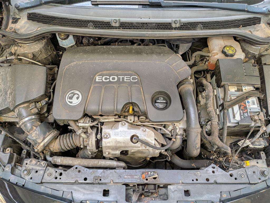 <p>2015 VAUXHALL ASTRA ELITE CDTI ECOFLEX</p>