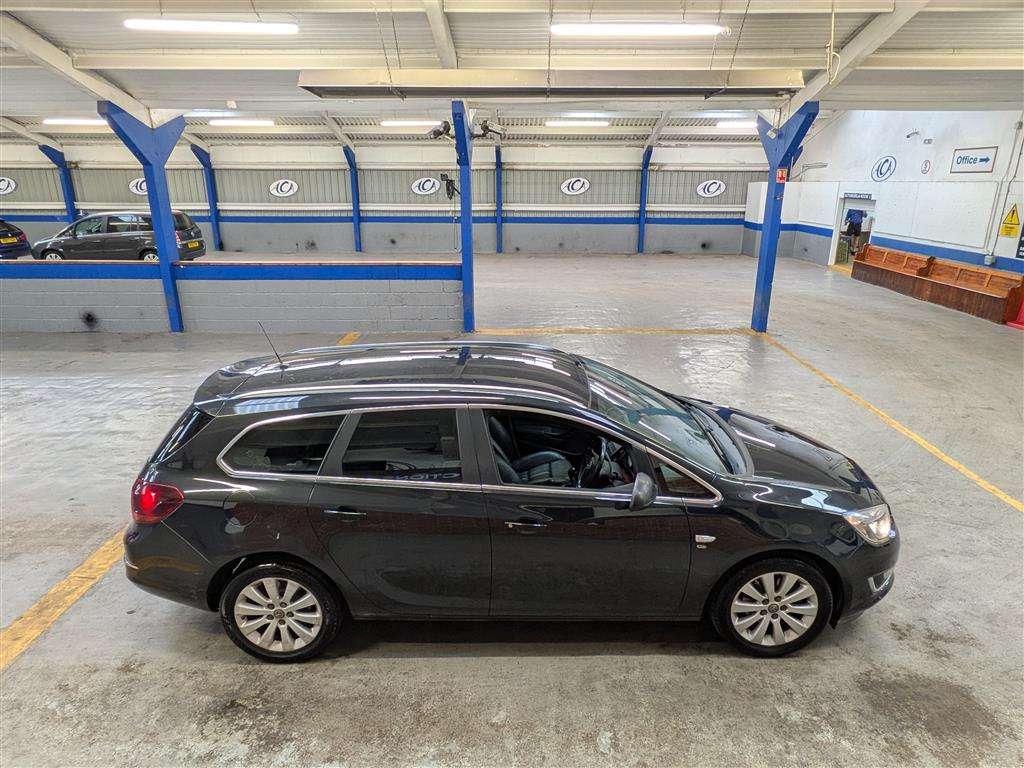 <p>2015 VAUXHALL ASTRA ELITE CDTI ECOFLEX</p>
