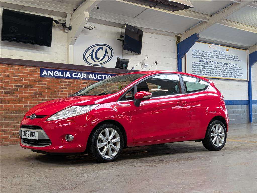 <p>2012 FORD FIESTA ZETEC</p>