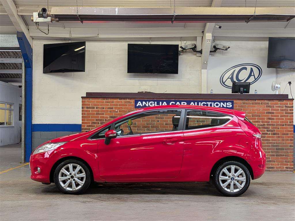 <p>2012 FORD FIESTA ZETEC</p>