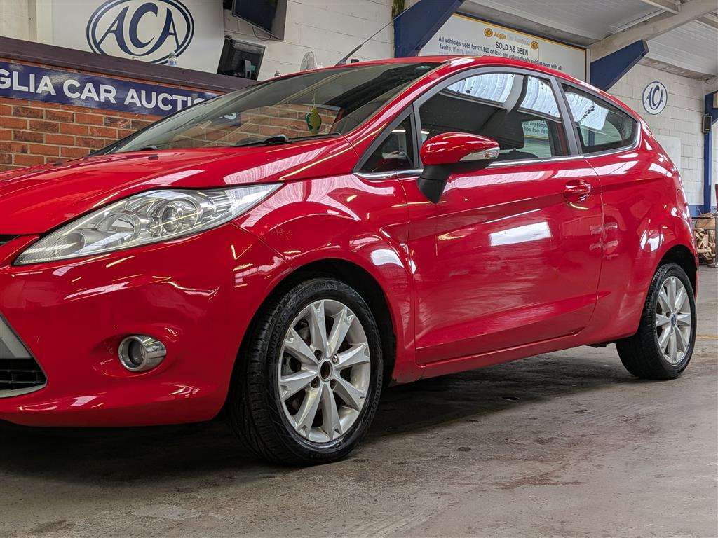 <p>2012 FORD FIESTA ZETEC</p>