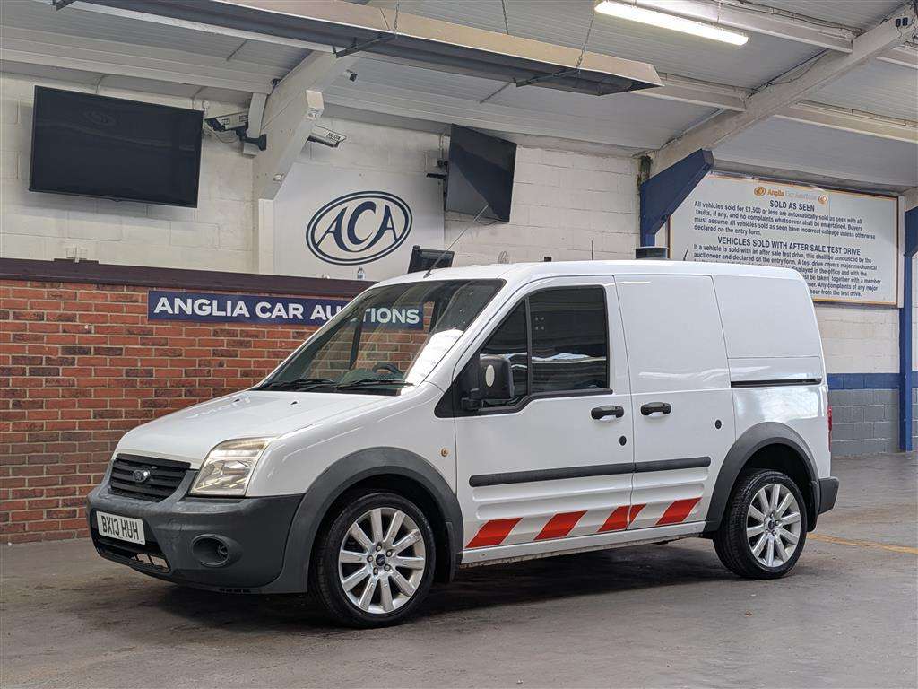 <p>2013 FORD TRANSIT CONNECT T220</p>