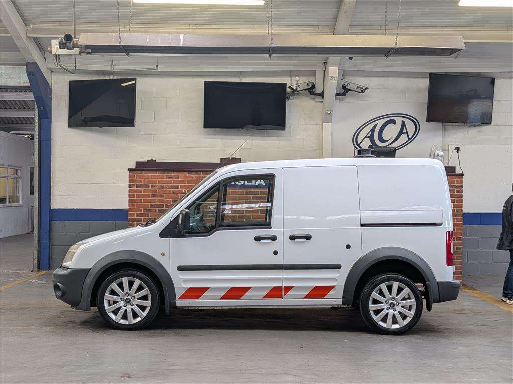 <p>2013 FORD TRANSIT CONNECT T220</p>