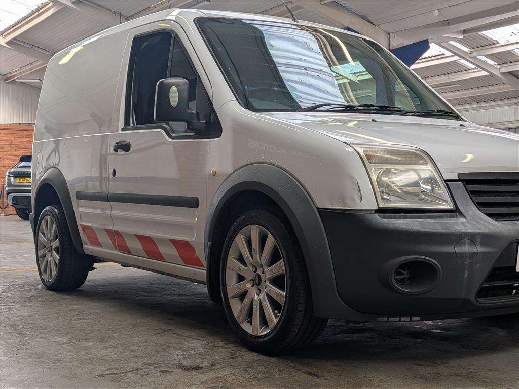 <p>2013 FORD TRANSIT CONNECT T220</p>
