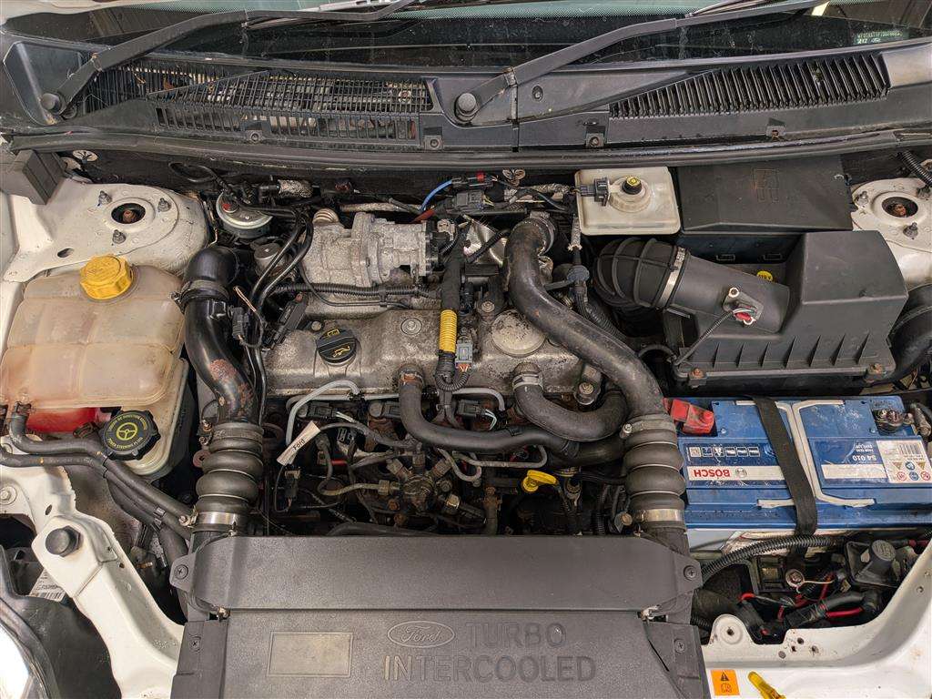 <p>2013 FORD TRANSIT CONNECT T220</p>