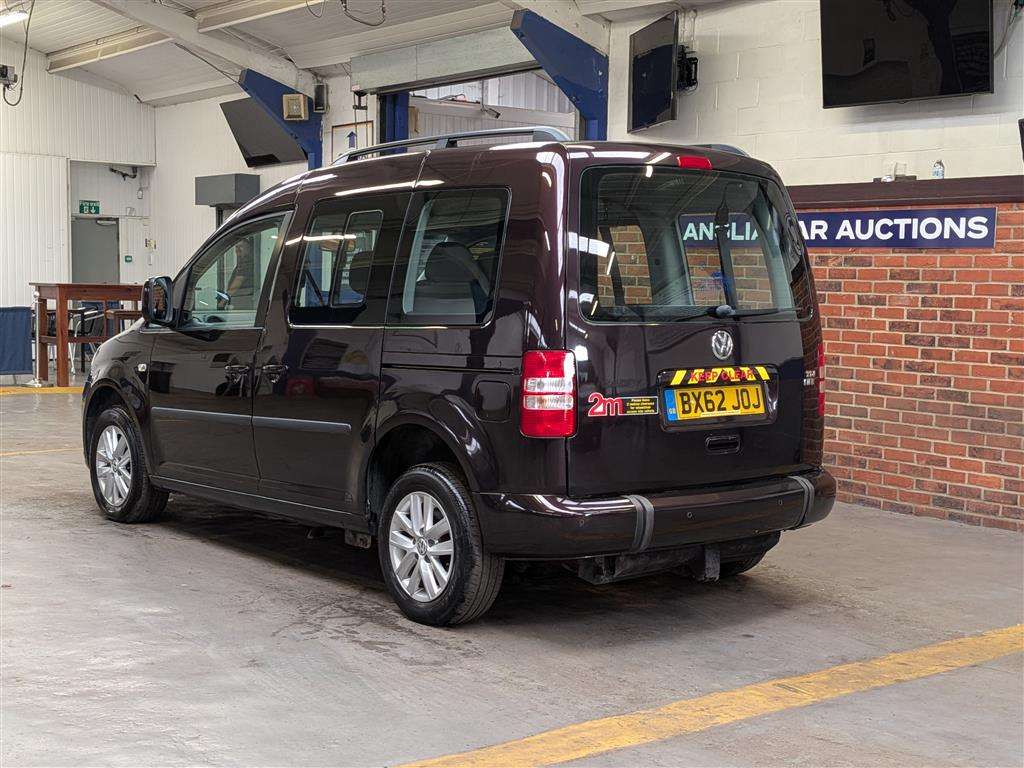 <p>2013 VOLKSWAGEN CADDY C20 LIFE TDI S-A</p>