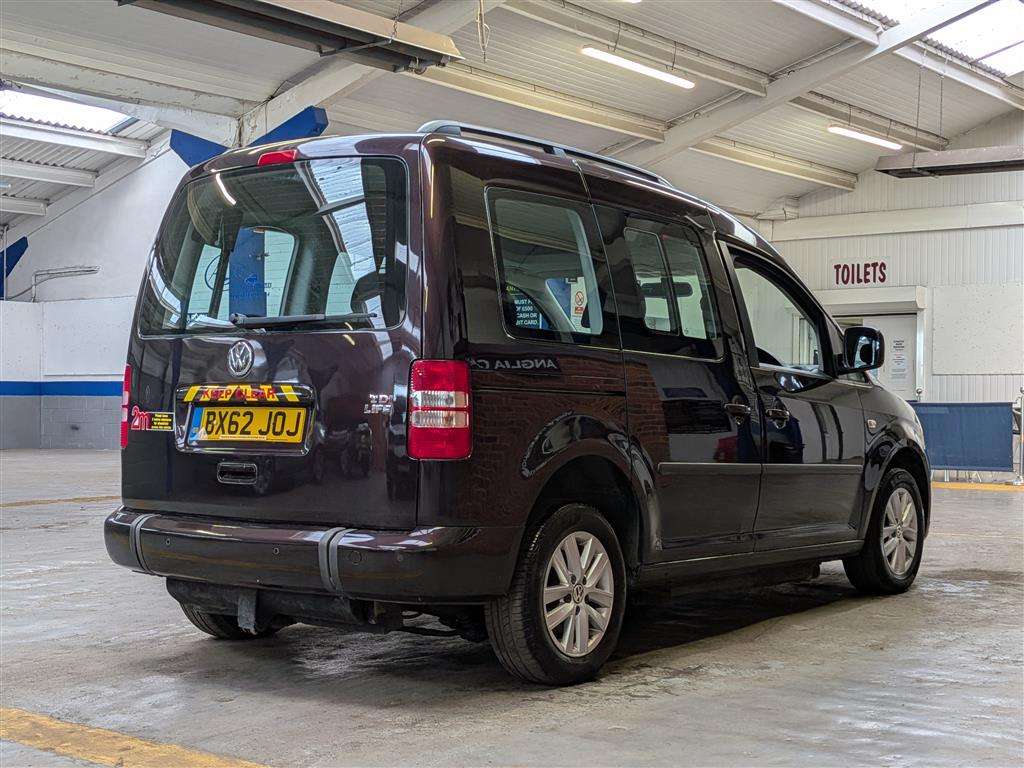 <p>2013 VOLKSWAGEN CADDY C20 LIFE TDI S-A</p>