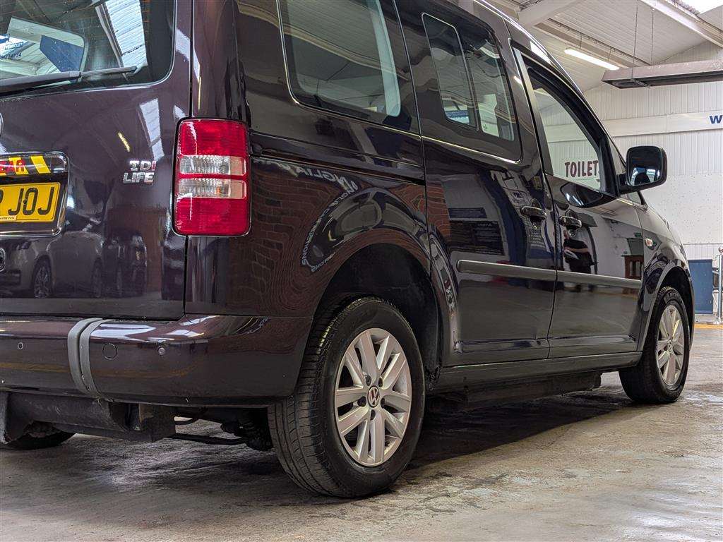 <p>2013 VOLKSWAGEN CADDY C20 LIFE TDI S-A</p>