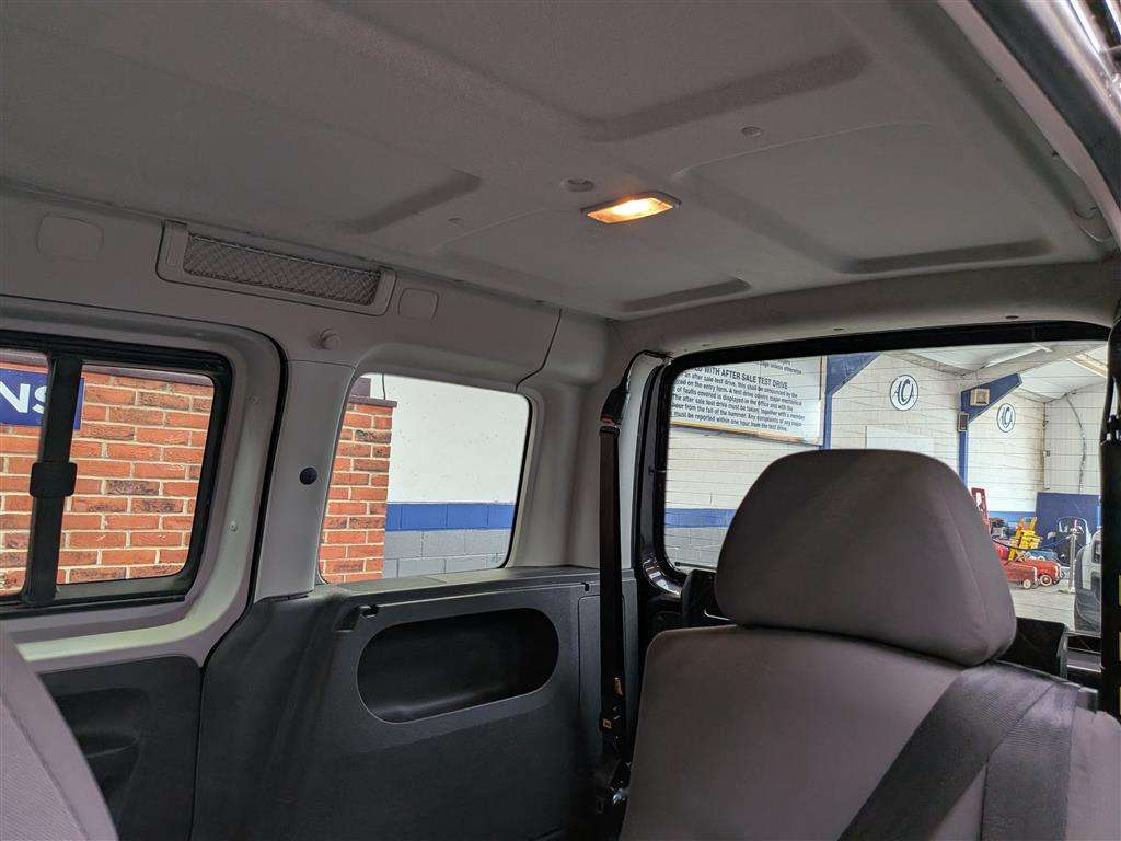 <p>2013 VOLKSWAGEN CADDY C20 LIFE TDI S-A</p>