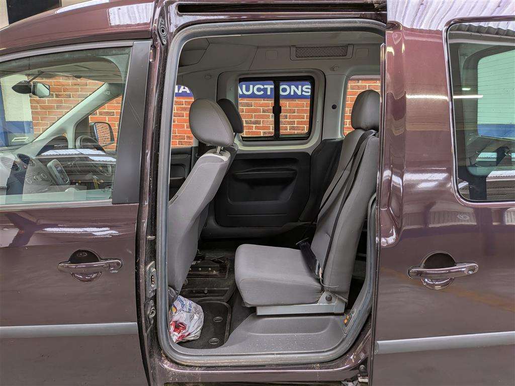 <p>2013 VOLKSWAGEN CADDY C20 LIFE TDI S-A</p>