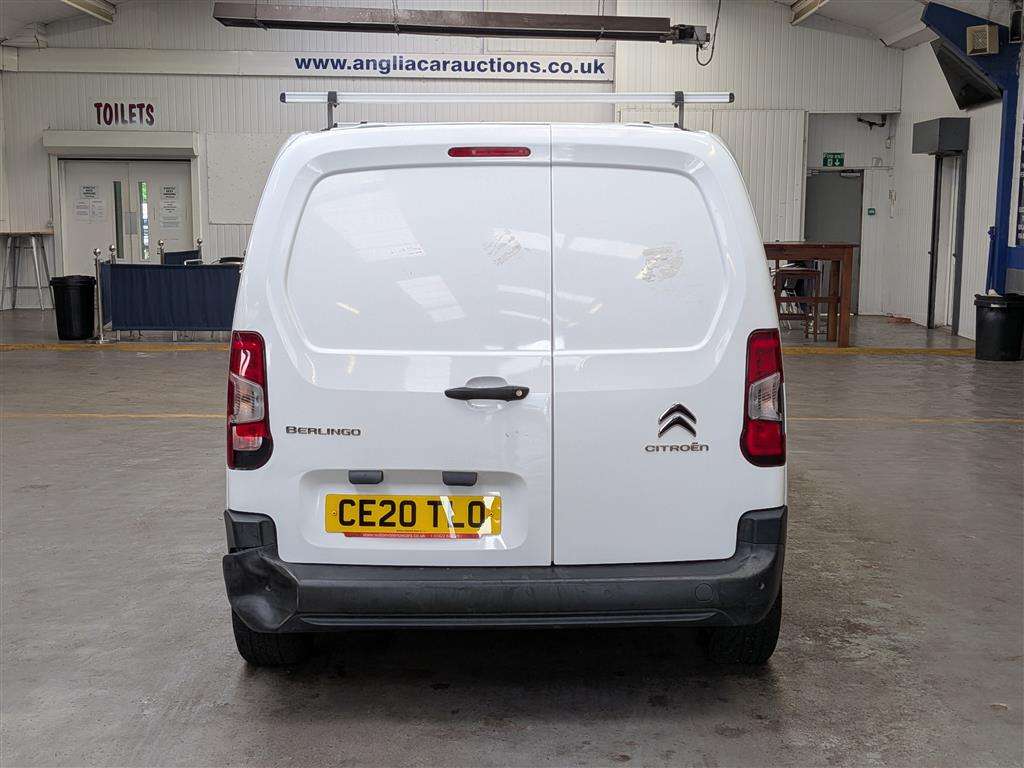 <p>2020 CITROEN BERLINGO 650 EN-PRISE BLU</p>